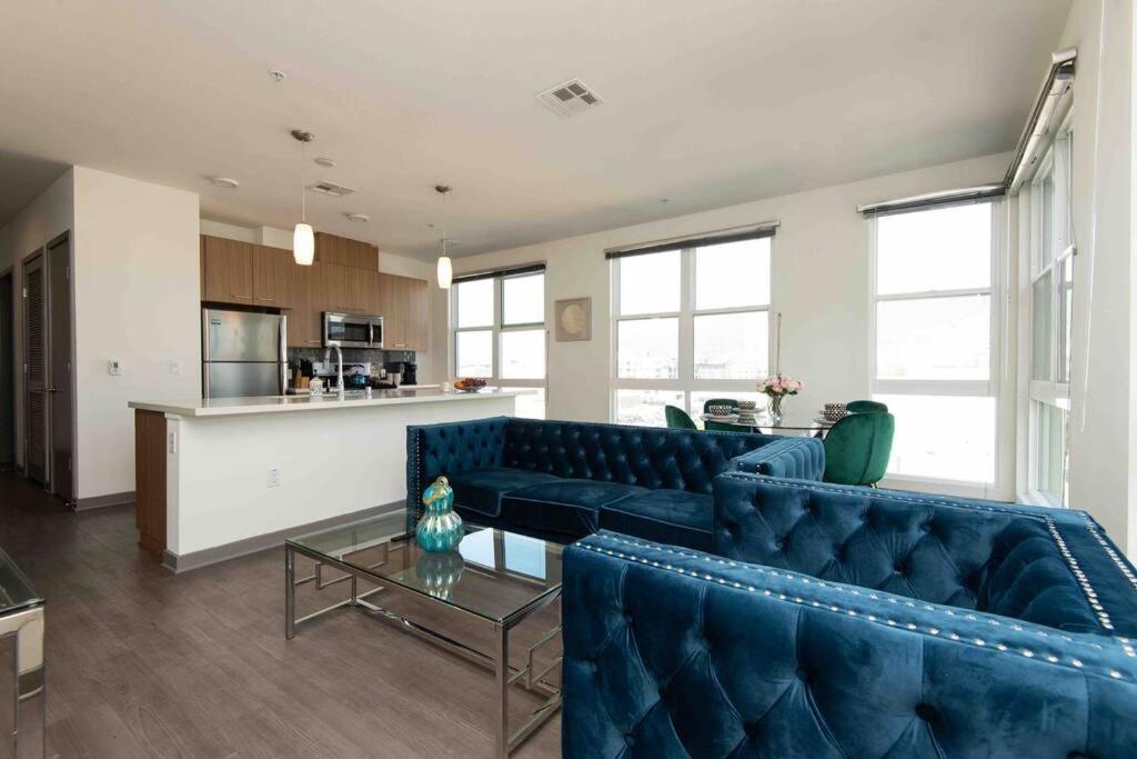 Centrally Located Apartments With Free Parking Glendale Eksteriør billede