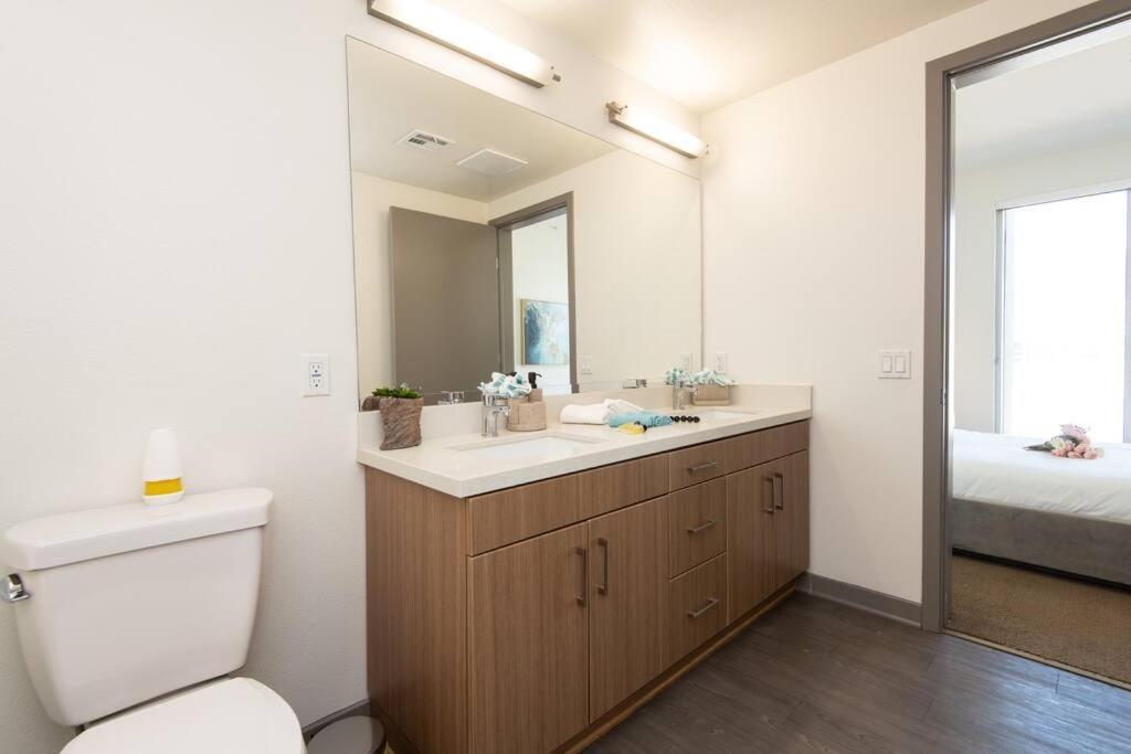 Centrally Located Apartments With Free Parking Glendale Eksteriør billede