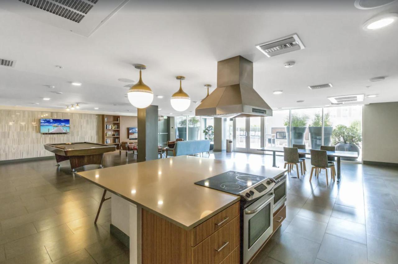 Centrally Located Apartments With Free Parking Glendale Eksteriør billede